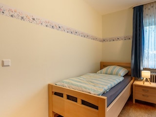 Einzelbett im 3-Bettzimmer