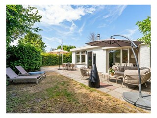 Das Ferienhaus mit eingezäuntem Garten und Terrasse