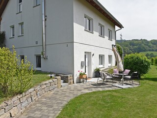 separater Eingang  und somit viel Platz für Gäste