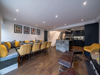 Holiday house Bath Features 14