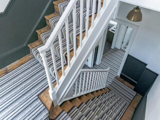 Holiday house Bath Features 24