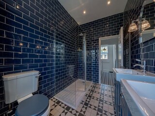 Holiday house Bath Features 40