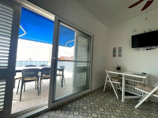 Apartment Karlobag  19