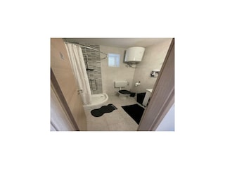Apartment Karlobag Features 26