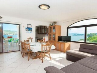 Apartment Seget Donji Features 1