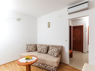 Apartment Suđurađ Ausstattung 3