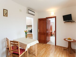 Apartment Suđurađ Ausstattung 5