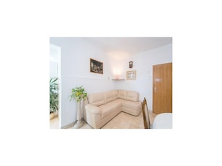 Apartment Postira Features 1