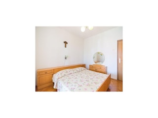 Apartment Postira Features 9