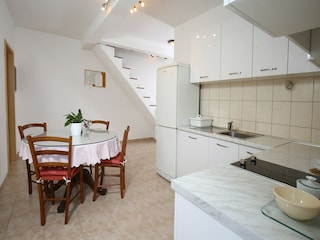 Apartment Splitska Features 16