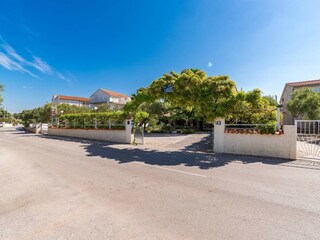Appartement Brodarica Buitenaudio-opname 7