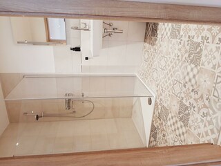 neues, modernes Badezimmer