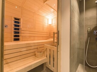 c75a2777-9987-4c89-a113-9cca090a7bd1