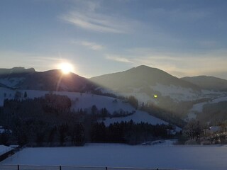 1572957218_20181216-083634