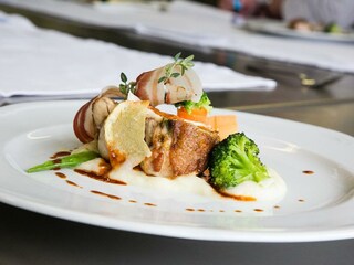 1460710347_Restaurant