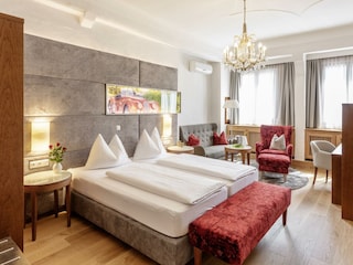 5d9745b8b2ce0_Zimmer_122_2