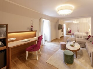 5d97455fcaec3_Zimmer_226