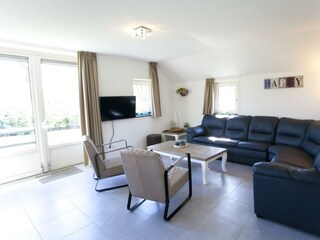 Villa Arnhem Outdoor Recording 2