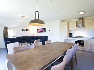 Villa Arnhem Outdoor Recording 6