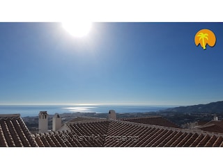 Das ist der Blick im Winter mit schräg stehender Sonne