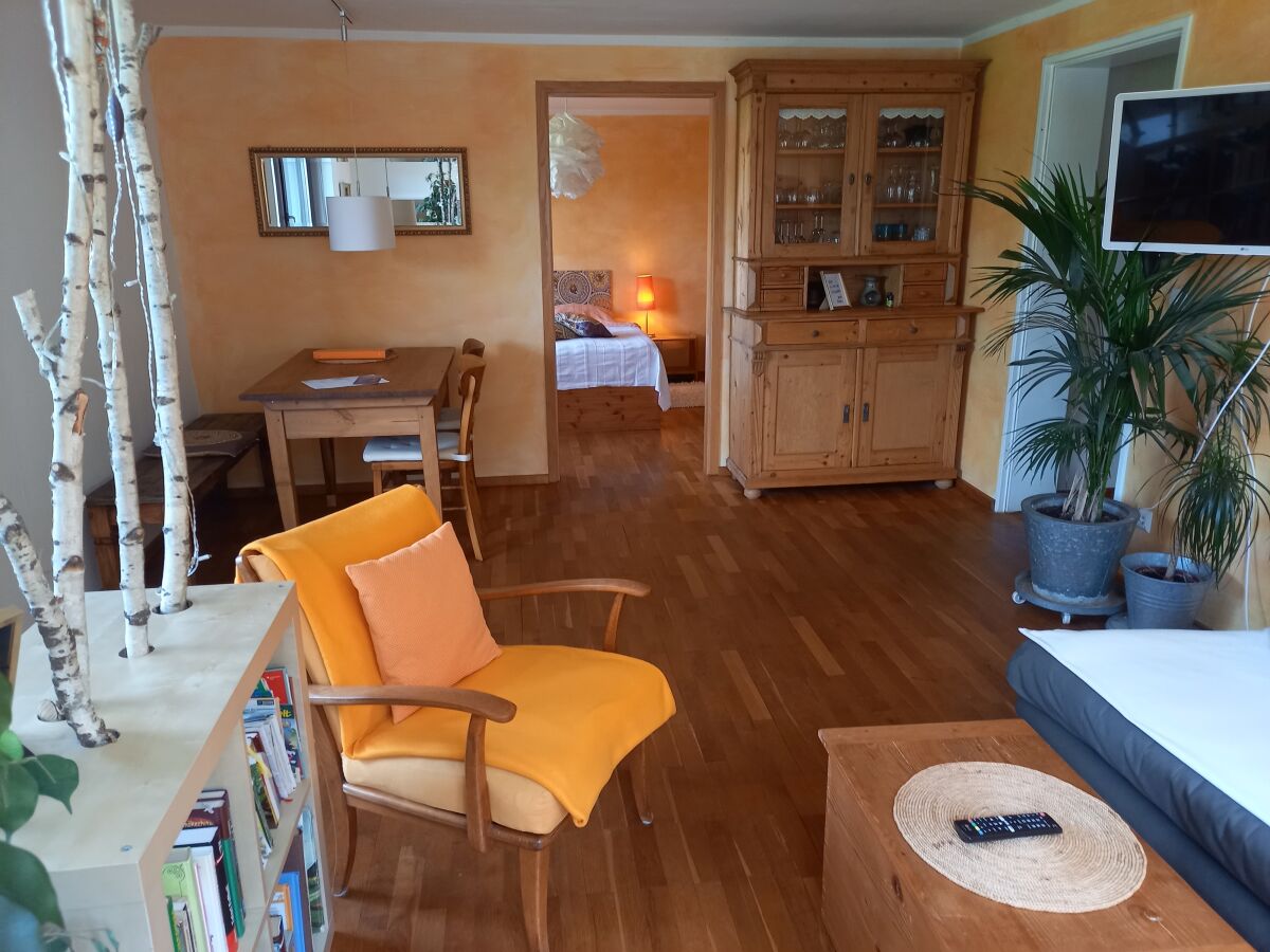 Wohnzimmer Ferienwohnung Lautertalblick