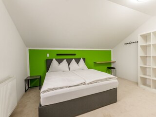 Schlafzimmer 3