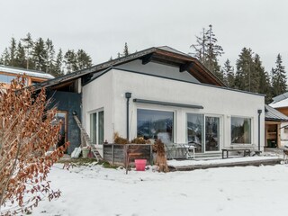 Großer Garten perfekt um seinen Urlaub zu genießen