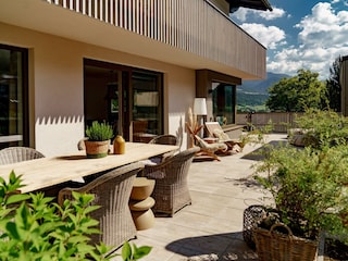 Riesen Terrasse mit Ost/West/Nordausrichtung