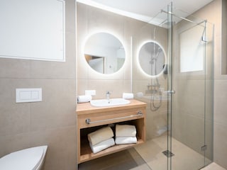 BASE 1.02 | badezimmer mir dusche & wc