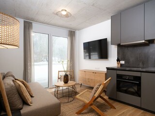 BASE 1.08 | gemütliches wohnzimmer mit couch