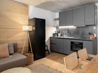 BASE 3.01 | offener wohn- und essbereich mit küche