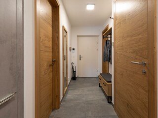 Eingangsbereich Top 8