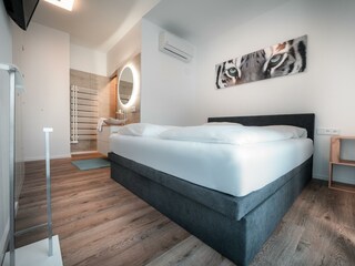 Hauptschlafzimmer mit Bad en-suite