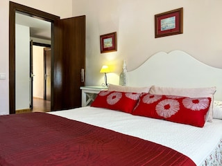 Chalet Calella Features 32