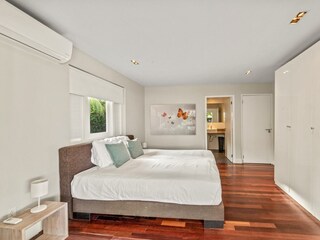 Villa Jan Thiel Außenaufnahme 17