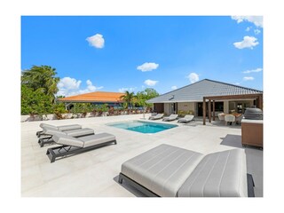 Villa Jan Thiel Outdoor Recording 47