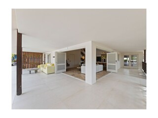 Villa Jan Thiel Outdoor Recording 48