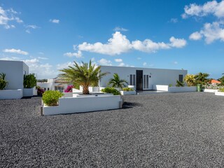 Villa Jan Thiel Outdoor Recording 25