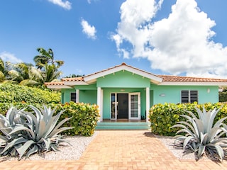 Villa Jan Thiel Außenaufnahme 1