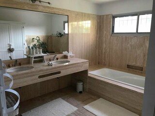 Villa Saint-Quentin-la-Poterie Caratteristiche 22