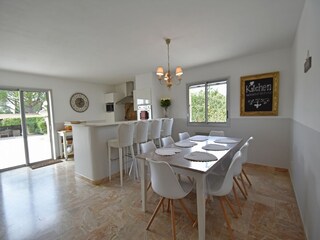 Villa Saint-Quentin-la-Poterie Características 16