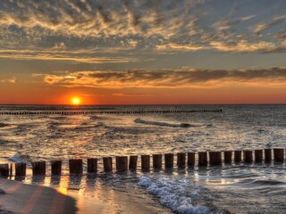 Wintersonnenuntergang an der Ostsee