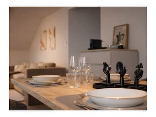 Gemütlicher Essplatz im großen Wohnzimmer