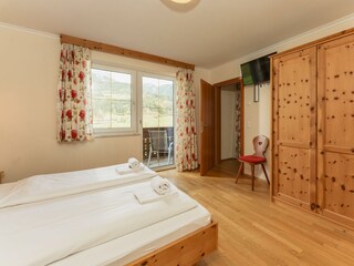 Schlafzimmer 1 - gemütliche Atmosphäre