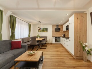 Küche und Essbereich