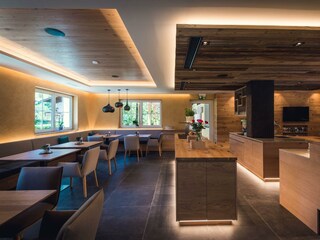 das-martell-©sobietzki-04-wintergarten-lounge-gast