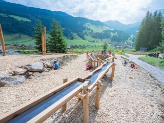 Kinderbetreuung im Abenteuerland