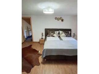 Schlafzimmer Bild 1