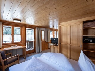 Doppelzimmer mit 28m²