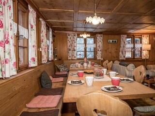 Essbereich im Chalet Unterboden 5